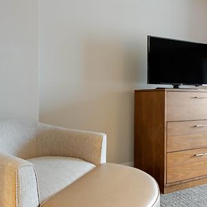 Two Bedroom Suite Four Double Beds Sofa Bed